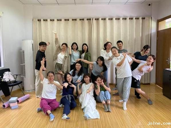 6079ccb1e4914ae7a8f1ce9ca6ab325